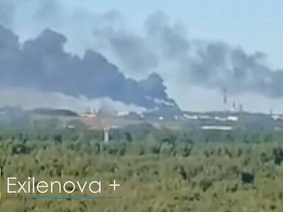 Дрони вдарили по одному з найбільших НПЗ у Росії, повідомляють про два осередки пожежі