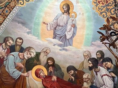 Перша Пречиста та Успіння Богородиці: традиції, народні прикмети та головні заборони великого свята