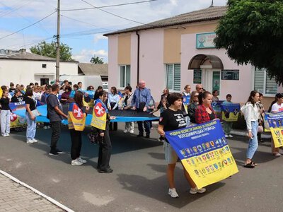 У Володимирці родини зниклих безвісти вийшли на мирну ходу
