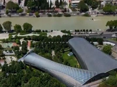 У Тбілісі розпочали знесення комплексу Rike Tubes: реакція італійських архітекторів та містян (ВІДЕО)