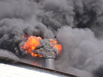 Один з найбільших алкогольних заводів України знищений російським ударом