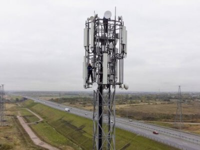 Росіяни готують сотні вишок мобільного зв’язку в Брянський області. Чим це загрожує Чернігівщині?