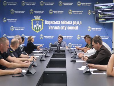 У Вараші виконком розглянув 48 питань порядку денного