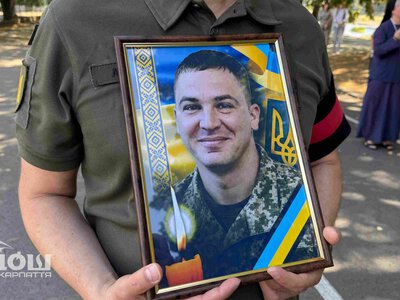 В Ужгороді сьогодні попрощалися із полеглим захисником Сергієм Москалевичем