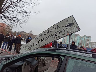 У Луцьку підліток без прав викрав автомобіль і збив п’ятьох людей у ДТП, коли тікав від поліції: що вирішив Верховний Суд