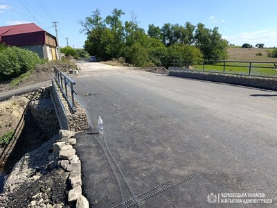 У Дністровському районі достроково відновили зруйновану зливами дорогу