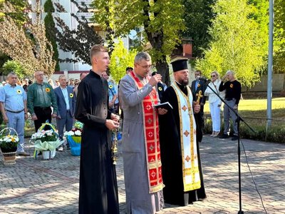 Напередодні Дня пам’яті Героїв у Хусті відбулася панахида за полеглими воїнами