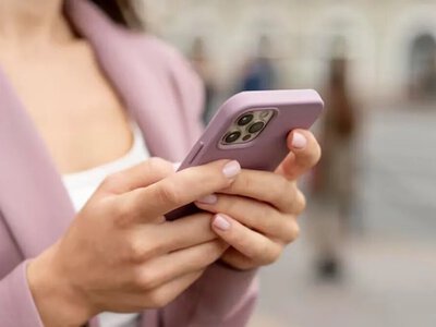 Не лише для гучності: експерти назвали п'ять незвичних функцій бічних кнопок у смартфоні
