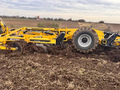 Волога для ріпаку: вибір техніки на Миколаївщині