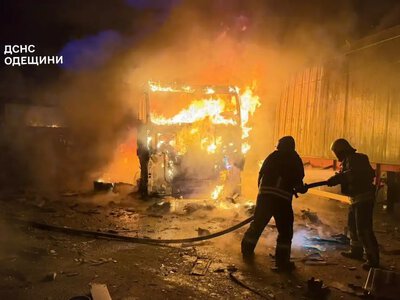 Масована атака на південь Одещини: є загиблий, знищені фури із зерном