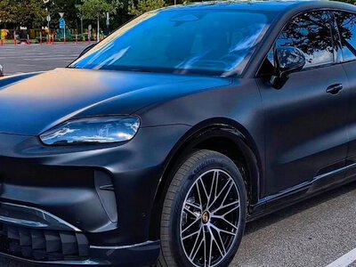 1156 к.с. і 700 км ходу: в Україні помітили новий Porsche Cayenne Coupe (ФОТО)