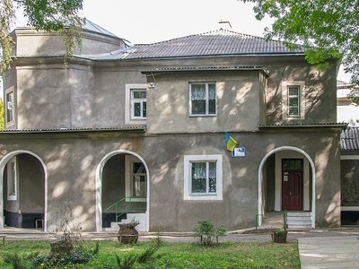 Палаци, садиби та гімназії: на Хмельниччині щонайменше 14 закладів освіти розміщені в історичних будівлях