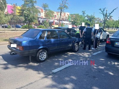 ВАЗ «наздогнав» Honda у центрі Миколаєва