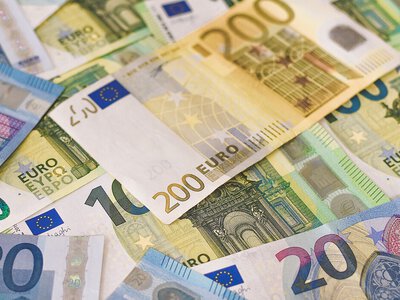 Осінь б’є по долару: яким буде курс валют в Україні у вересні 2026