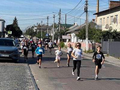 У Костополі відбувся забіг до Дня пам’яті Захисників України