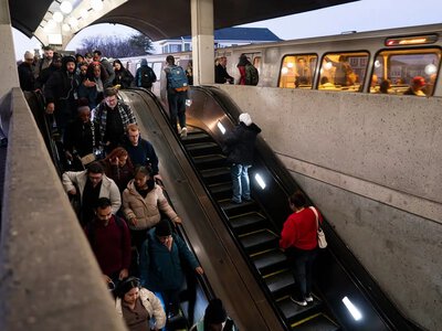Відкриті кордони спричинили рекордний виїзд молоді та кадрову кризу на ринку праці