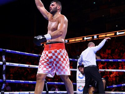 Хргович сенсаційно нокаутував Ітауму та став чемпіоном світу