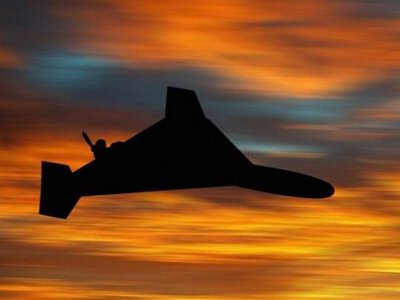 Російський дрон впав у Оболонському районі Києва: є загоряння у багатоповерхівці