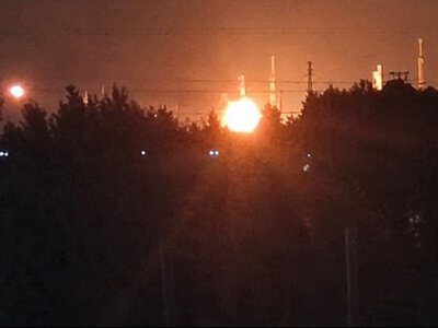Горить один із найбільших НПЗ та детонують боєприпаси: що відомо про можливі атаки на рф