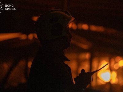 Росіяни вночі знову атакували Київ, постраждали люди
