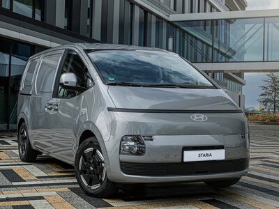 Футуристичний і електричний: Hyundai випустила фургон із запасом ходу 450 км (ФОТО)