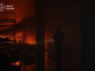 Росіяни атакували чотири райони Київщини: зайнялися пожежі, є постраждалі