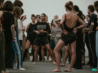 Флорентіна Гользінгер приїхала до Києва: провела воркшопи й піднялася на «Батьківщину-Мати»
