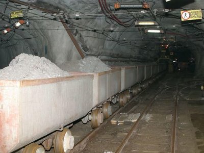Сьогодні відзначають день шахтаря: надважкої праці та незламності українських гірників