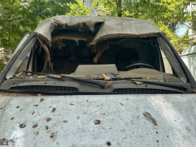 Дрон РФ вдарив по авто на Херсонщині двоє чоловіків поранені