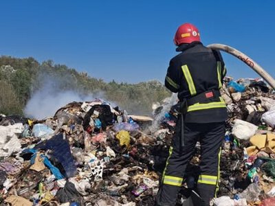 В одній із громад Вінниччини знову горіло сміттєзвaлище