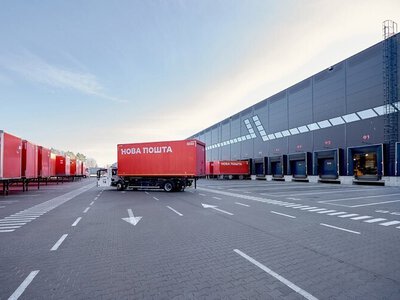 «Нова пошта» адаптує відділення до роботи в умовах російських атак