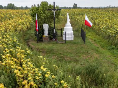 На Волині за участі польських політиків перепоховали жертв Волинської трагедії