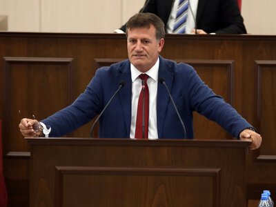 «Врізався якийсь об'єкт». На Північному Кіпрі кажуть, ніби судно із сотнями пасажирів могло затонути через зіткнення