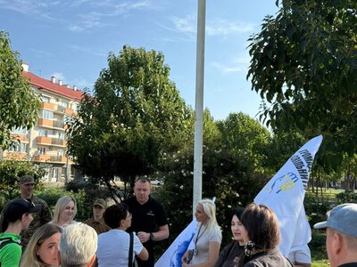 Сльози на очах та люди на колінах: у Мукачеві відбувся масштабний автопробіг на підтримку полонених та зниклих безвісти Героїв