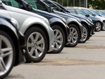 Продали авто, а штрафи продовжують приходити: що робити колишньому власнику
