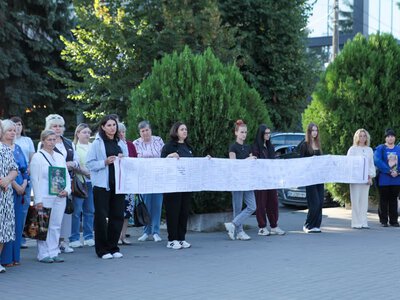 У Рівному відбулися молебень та автопробіг на підтримку зниклих безвісти захисників і цивільних