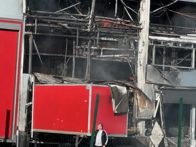 РФ вдарила по «Новій пошті» в Одесі, частина посилок згоріла
