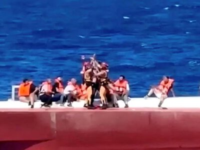 Вісім людей загинули, 18 зникли після перекидання порома біля Північного Кіпру