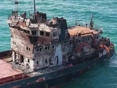 Пошкоджений у морі російський суховантаж викинуло на берег Туреччини