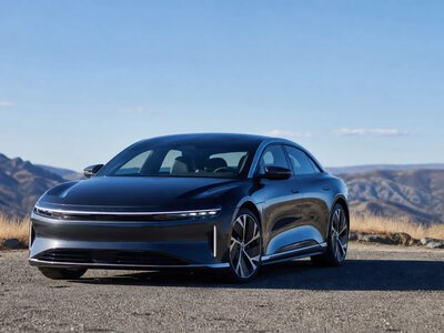 Lucid відкликає понад 27 тисяч електроседанів Air через ризик перегріву — Motor1
