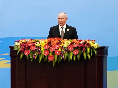 Російські генерали просять Путіна відкласти захоплення Донбасу до 2027 року — Паліса
