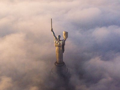 У 5 населених пунктах Київщини погіршилася якість повітря через атаки