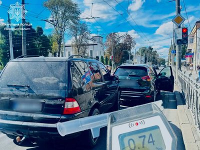 Двоє водіїв напідпитку спричинили ДТП у Рівному