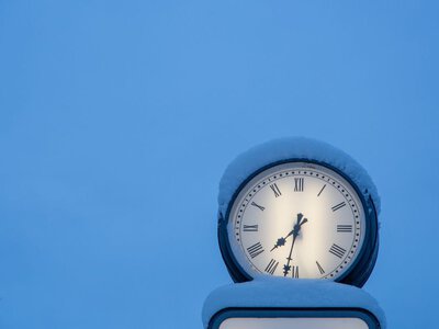 Після 30 роки ніби летять швидше: вчені пояснюють, чому мозок інакше відчуває час