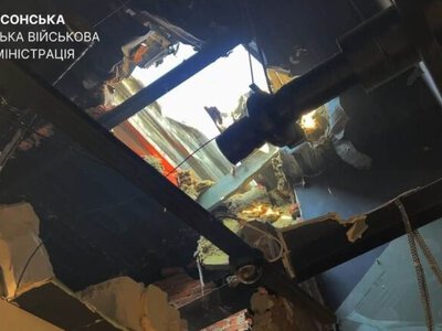 У Херсоні російський дрон влучив у дах супермаркету: поранено 11-річного хлопчика
