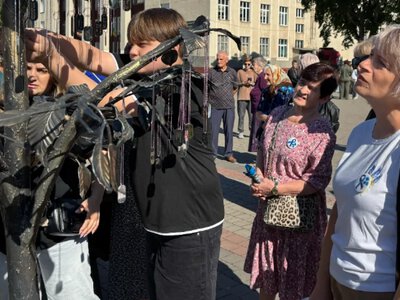 У Шептицькому до Дня безвісти зниклих Захисників України відкрили «Дерево надії»