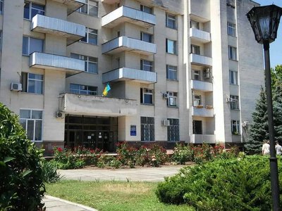 Укриття в пансіонаті «Медик» у Херсоні ремонтуватиме фірма дружини ексдиректора «Укроборонпрому»