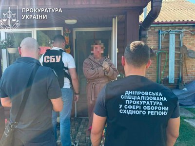 Вимагали $20 тисяч за переведення бійця: викрито схему