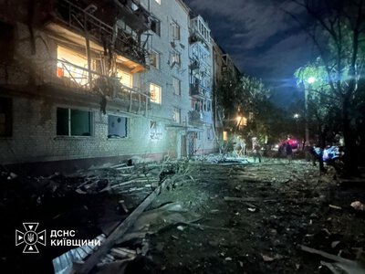 Пошкоджені будинки, підприємство, СТО, є загиблі та поранені: наслідки нічної атаки Росії на Бориспіль