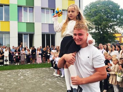 У школах Ковельської громади пролунав перший дзвоник: за парти сіли понад 9400 учнів